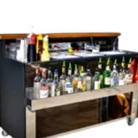 Cocktail station in acciaio personalizzabile su misura